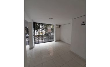 ARRIENDO LOCAL LAURELES