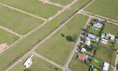 Lote 144 en Funes Town - Subdivisible con salida a dos calles