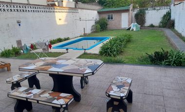 Casa en Villa Luzuriaga