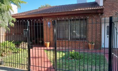 Casa en Villa Luzuriaga