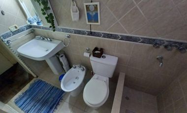 Casa en venta - 4 Dormitorios 2 Baños - 180Mts2 - Avellaneda