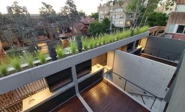 Excelente unidad 3 ambientes con terraza propio, cochera cubierta. Detalles de categ. Olivos