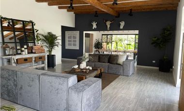 Finca Amoblada en Venta en Marinilla - Antioquia