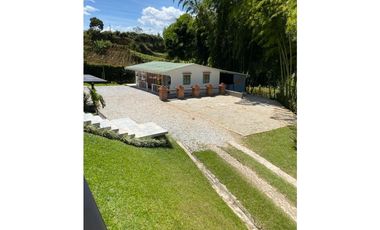 Finca Amoblada en Venta en Marinilla - Antioquia
