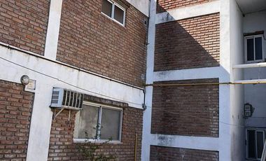 Edificio Comercial - Llavallol