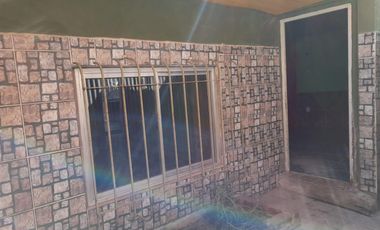 Casa en venta - 4 Dormitorios 3 Baños - 216Mts2 - Melchor Romero, La Plata