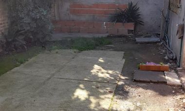Casa en venta - 4 Dormitorios 3 Baños - 216Mts2 - Melchor Romero, La Plata