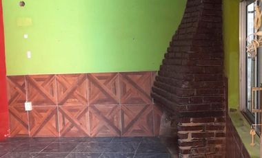 Casa en venta - 4 Dormitorios 3 Baños - 216Mts2 - Melchor Romero, La Plata
