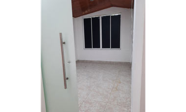 VENDEMOS CASA B. CANTARRANA - VILLAVICENCIO