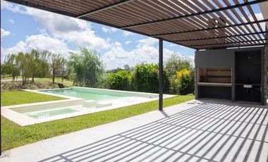 Casa en Puertos / Escobar - Barrio Marinas