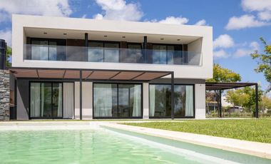 Casa en Puertos / Escobar - Barrio Marinas