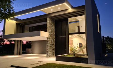 Casa en Puertos / Escobar - Barrio Marinas