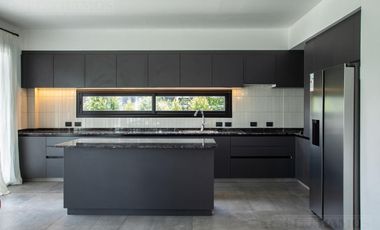 Casa en Puertos / Escobar - Barrio Marinas