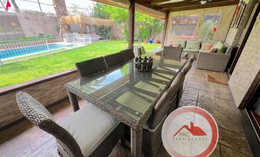 Gran Terreno Casa Venta 4 Dormitorios Condominio Santa Marta