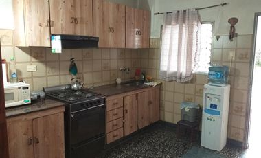VENTA DE CASA 3 AMBIENTES