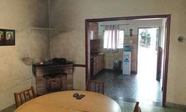 VENTA DE CASA 3 AMBIENTES