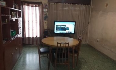 VENTA DE CASA 3 AMBIENTES