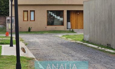 Terreno en Grand Bourg