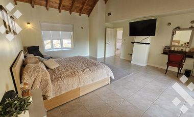Casa 5 dormitorios - Jardines del Rey