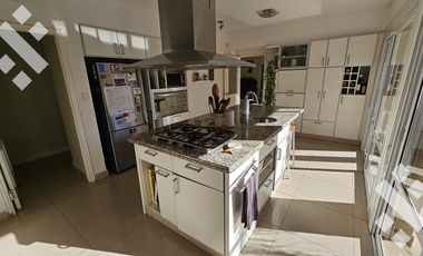 Casa 5 dormitorios - Jardines del Rey