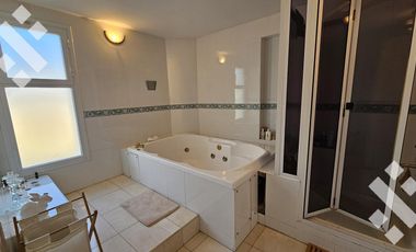 Casa 5 dormitorios - Jardines del Rey