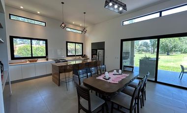 Vente - Casa - Haras El Malacate  Club de Campo - Exaltación de la Cruz