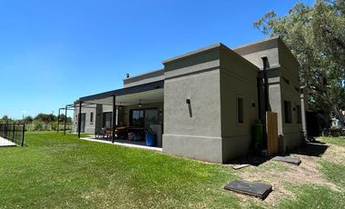Vente - Casa - Haras El Malacate  Club de Campo - Exaltación de la Cruz