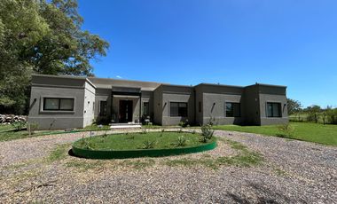 Vente - Casa - Haras El Malacate  Club de Campo - Exaltación de la Cruz