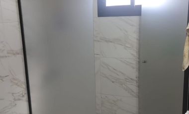 Casa en venta - 4 Dormitorios 3 Baños - Cochera - 405Mts2 - Mar Chiquita