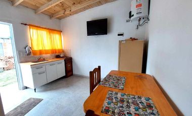 Casa en venta - 4 Dormitorios 3 Baños - Cochera - 405Mts2 - Mar Chiquita