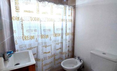 Casa en venta - 4 Dormitorios 3 Baños - Cochera - 405Mts2 - Mar Chiquita