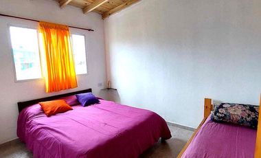 Casa en venta - 4 Dormitorios 3 Baños - Cochera - 405Mts2 - Mar Chiquita
