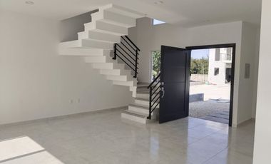 CASA ITACA MODIFICADA DE ENTREGA INMEDIATA en Fraccionamiento Itaca