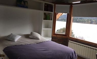 Importante casa con costa de lago en Bariloche