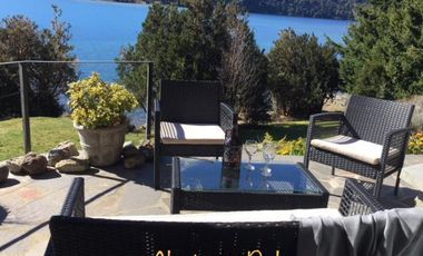 Importante casa con costa de lago en Bariloche
