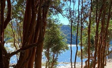 Importante casa con costa de lago en Bariloche