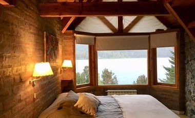 Importante casa con costa de lago en Bariloche