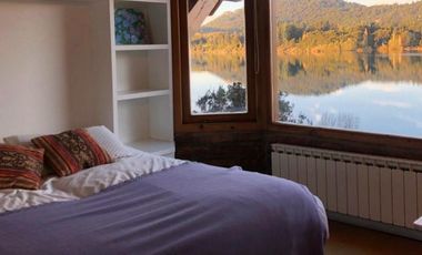 Importante casa con costa de lago en Bariloche