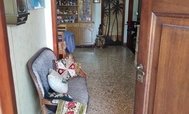 VENTA Casa ideal 2 Flias  VILLA BALLESTER