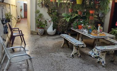 VENTA Casa ideal 2 Flias  VILLA BALLESTER