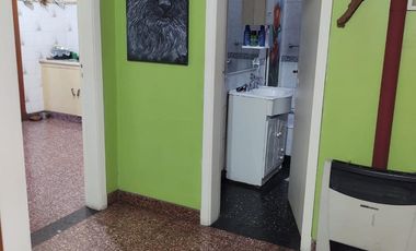 VENTA Casa ideal 2 Flias  VILLA BALLESTER