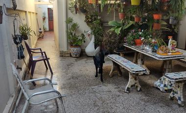 VENTA Casa ideal 2 Flias  VILLA BALLESTER