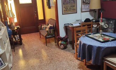 VENTA Casa ideal 2 Flias  VILLA BALLESTER