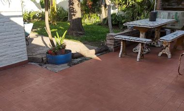 VENTA Casa ideal 2 Flias  VILLA BALLESTER