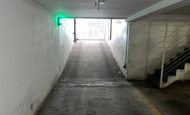 Cochera en venta en zona Rio