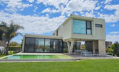 Casa en Círculo Hebreo