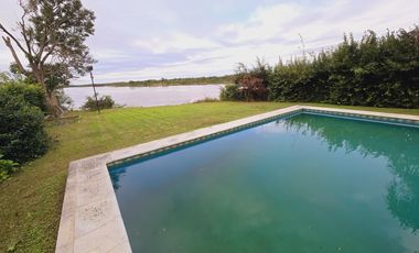 Casa frente al Río en venta - Sauce Viejo