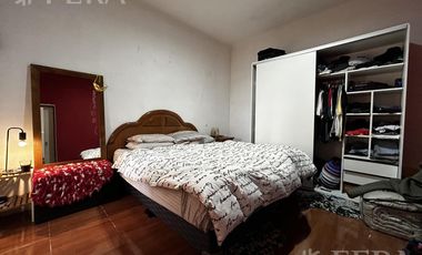 Venta de casa de 3 ambientes con cochera en Wilde
