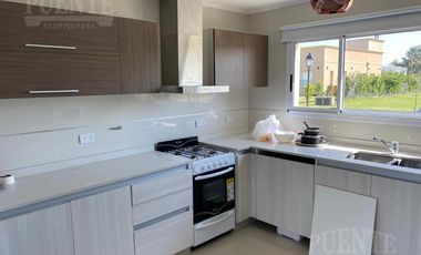 Casa - Barrio Santa Juana - Venta