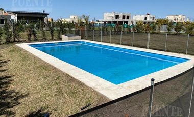 Casa - Barrio Santa Juana - Venta